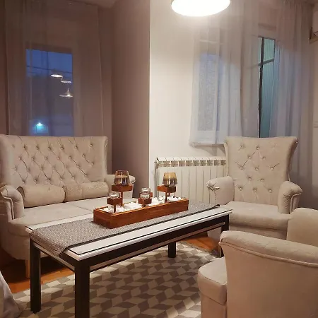 River Lux شقة سريمسكا ميتروفيكا